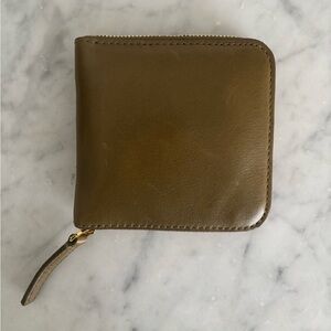 Madewell Essential Zip Wallet in Moss